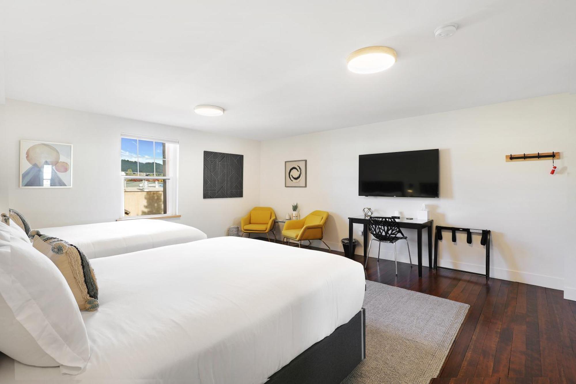 Summit Lofts Boutique Hotel Mount Shasta Phòng bức ảnh